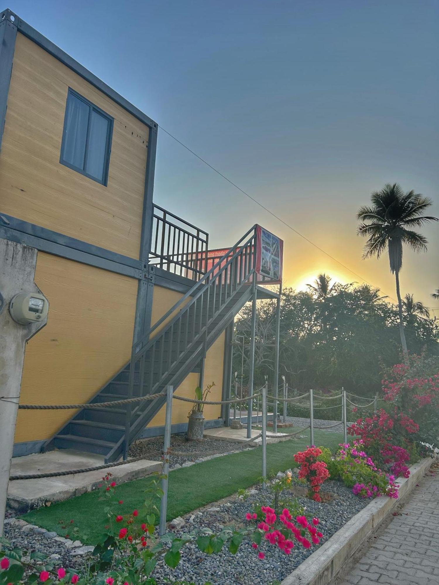 Yellow House 6 Minutos De Playa Barra de Navidad Esterno foto
